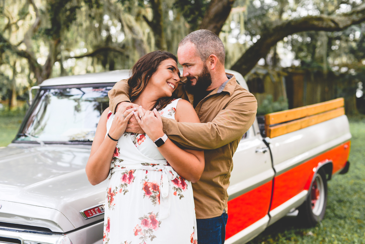 couple, truck, kissing, vintage