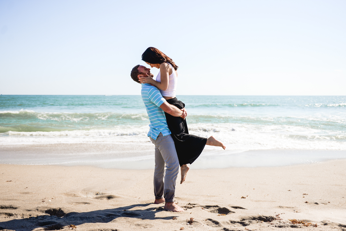 ocean, sand, couple, beach, hugging