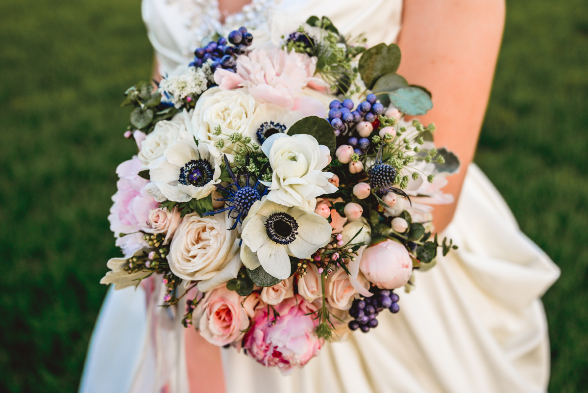 wedding, bouquet, bride, flowers, grass