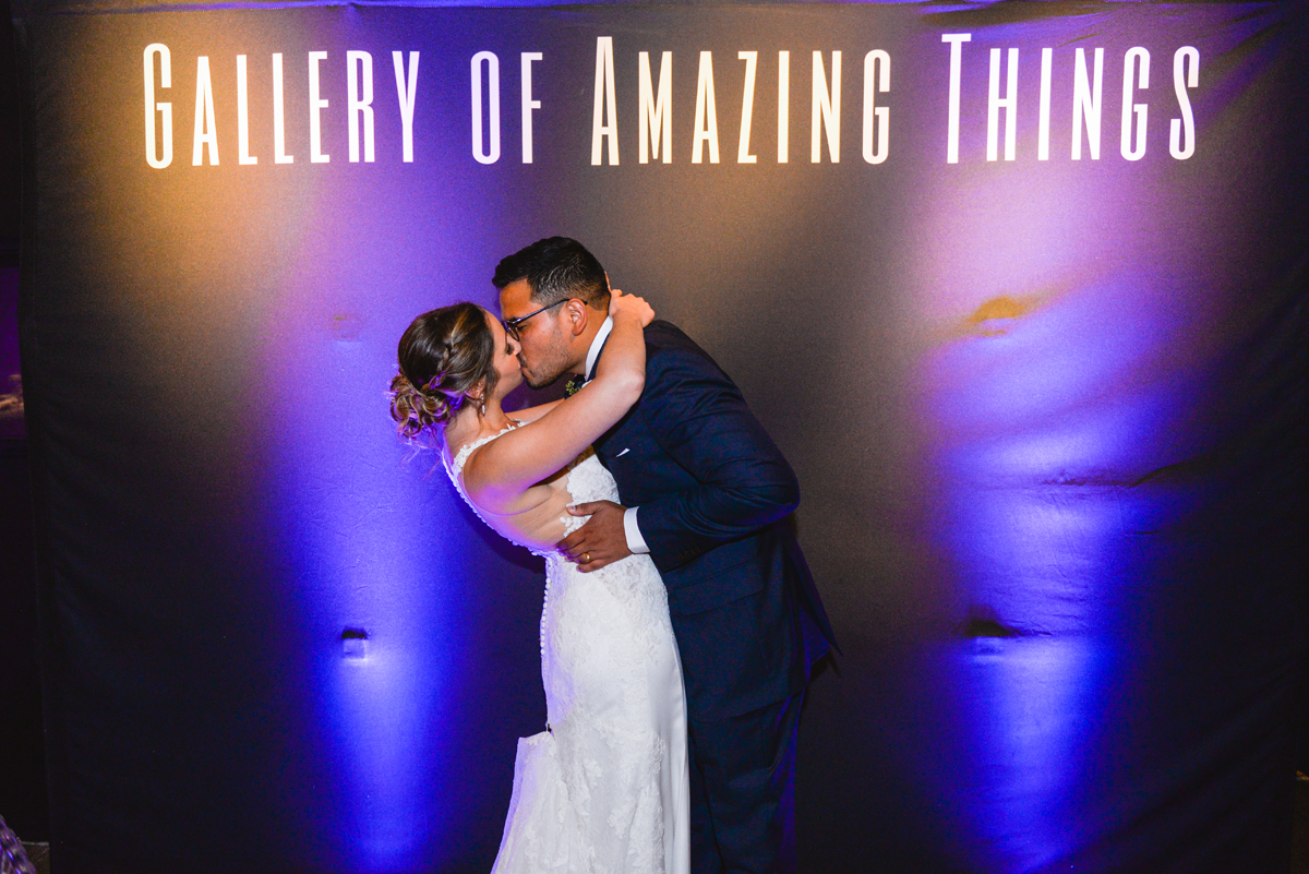gallery of amazing things, bride, groom, kissing, portrait