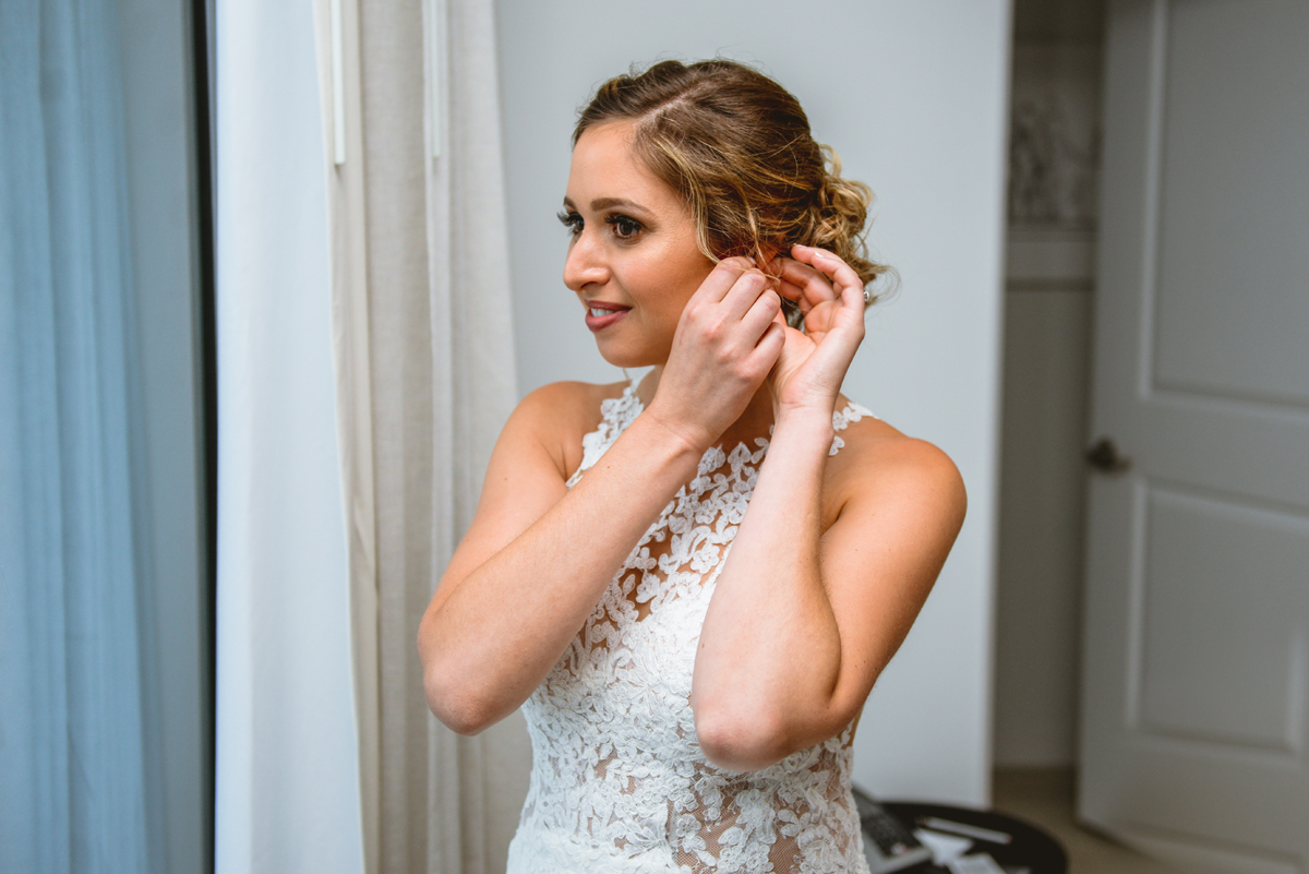 bride, lace, details, earrings, getting ready