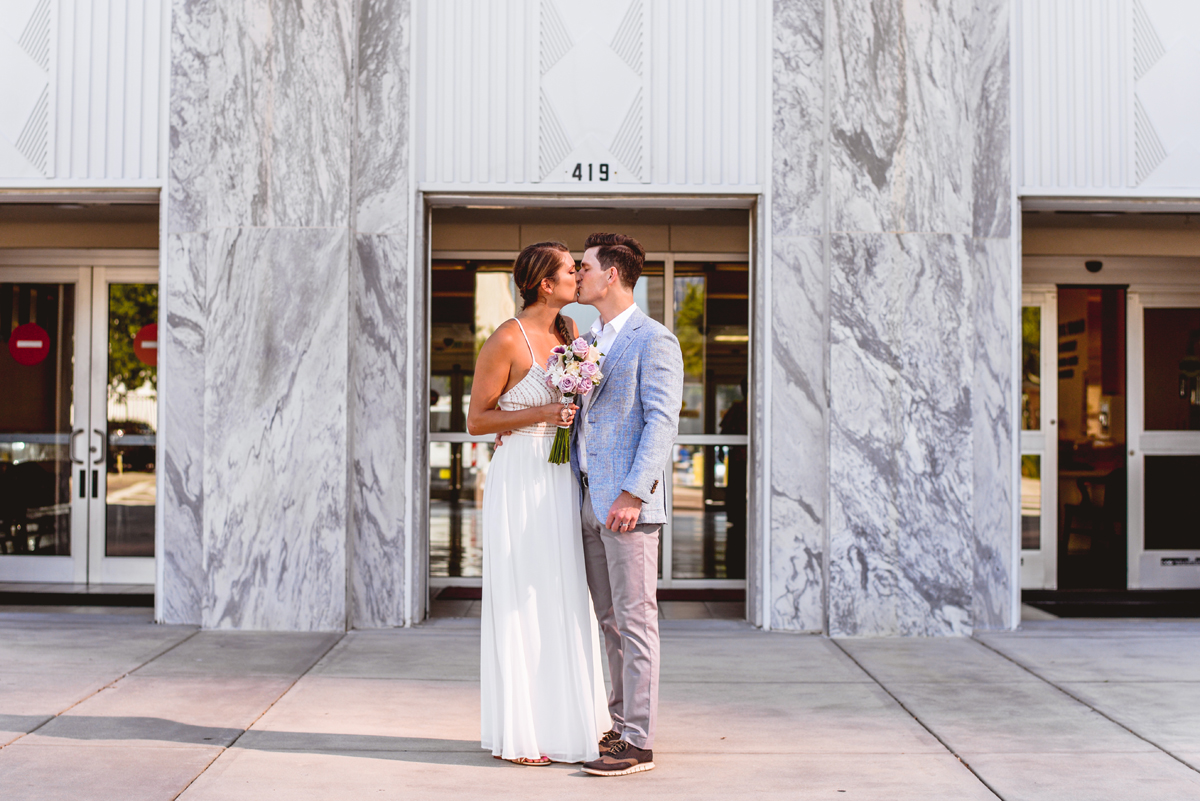 couple, just married, courthouse, marble, city