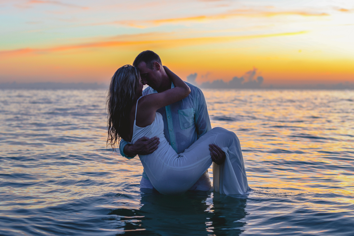 ocean, water, skyline, color, couple, hugging