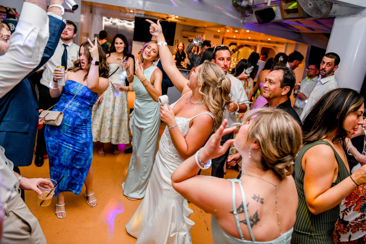 Yacht StarShip Wedding
